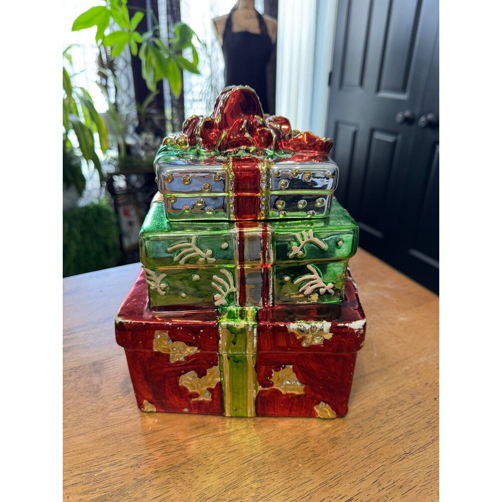 1998 Allure Metallic Ceramic Wrapped Gifts Christmas Packages Cookie Jar.
